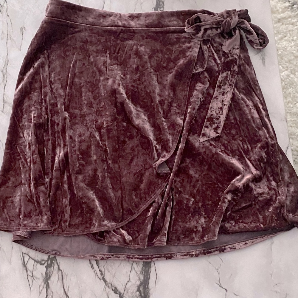 American Eagle Velvet Skirt